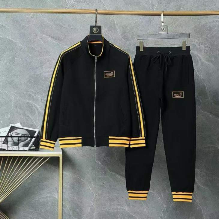 Picture of Gucci Sweater Suits _SKUGucciM-3XL8qx40939860